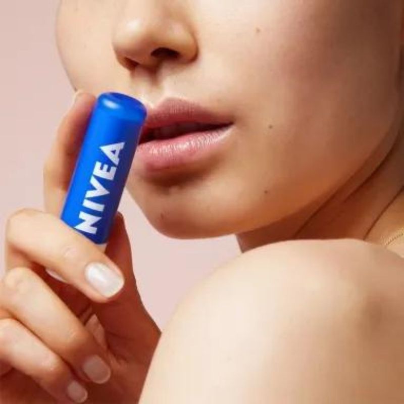 BALSAMO-LABIAL-ORIGINAL-CARE-NIVEA